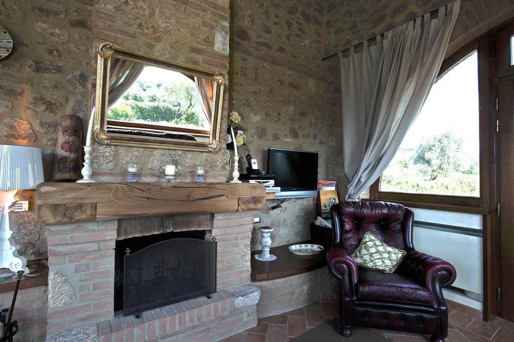 Casa Sandro A Podere Pascianella Villa Castelmuzio Room photo